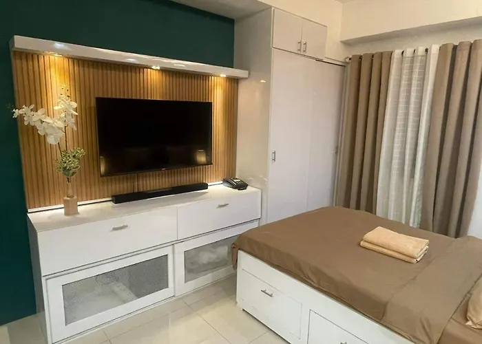 Splendid W/pay Parking 4* Manila
